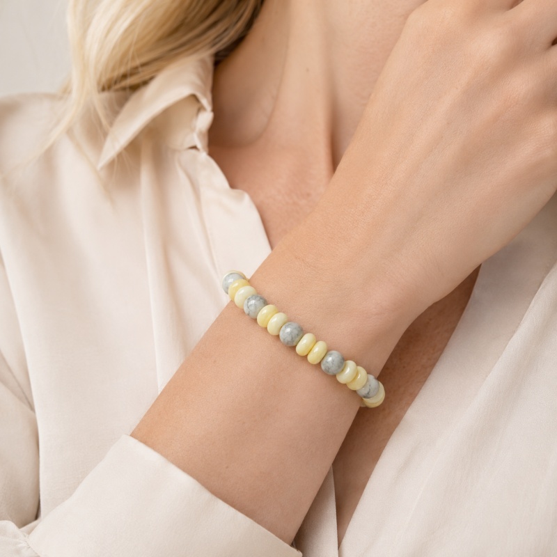 Grayish-White Patterned Moonstone Bead Bracelet, Minimalist Style